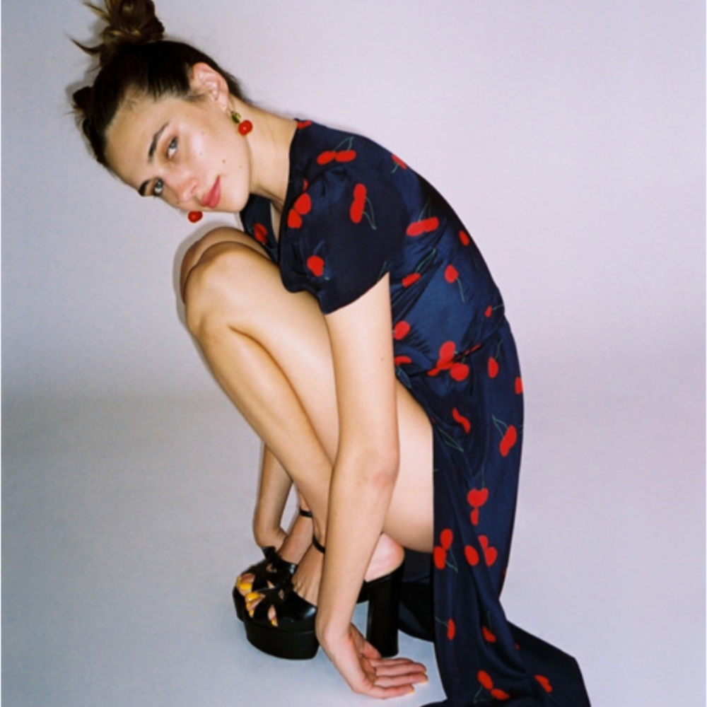 Realisation Par - The Teale dress in Wild Cherry - size M - 100% silk - NWT - Picture 2 of 11